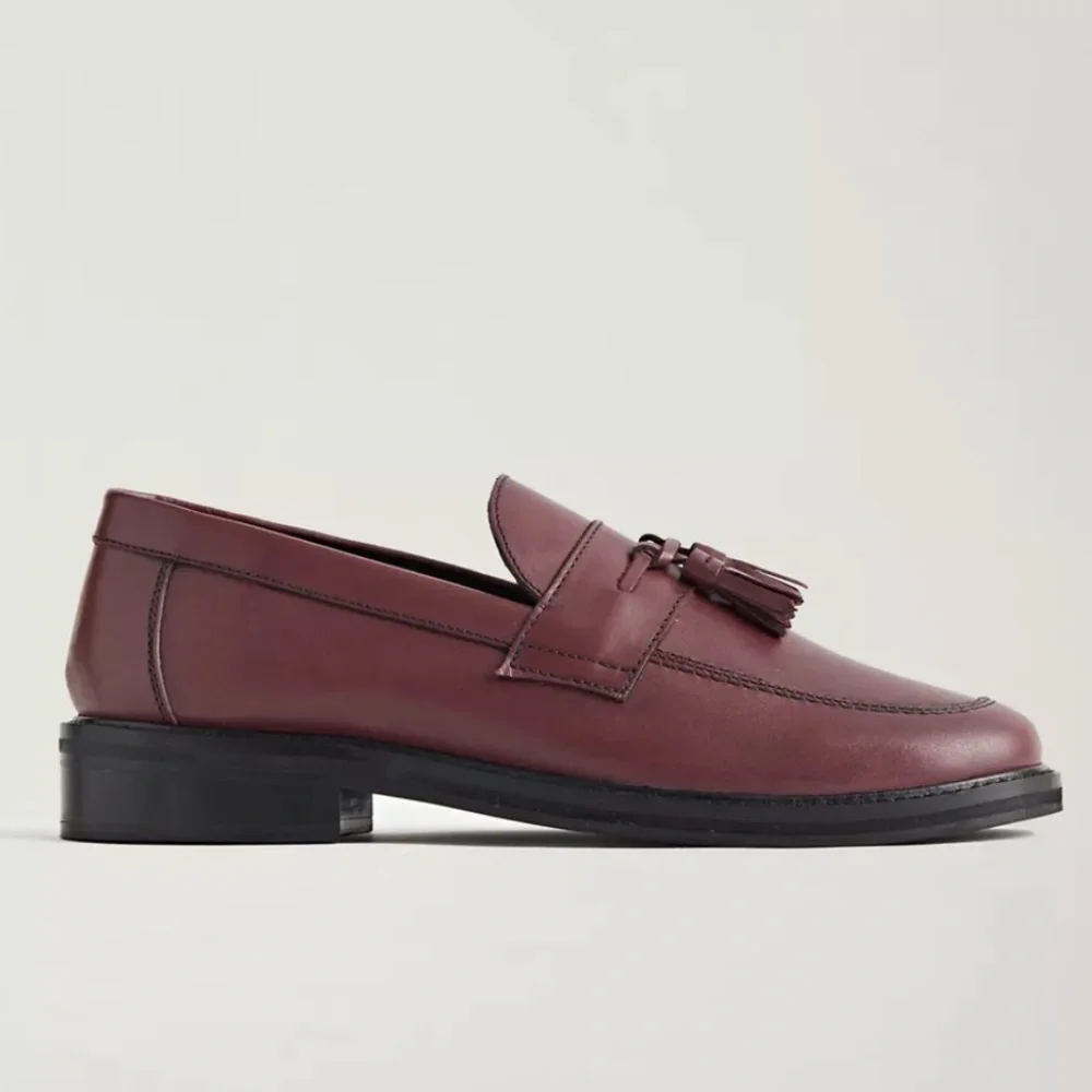 Urban Outfitters Men’s Tassel Brown Loafer, size 10